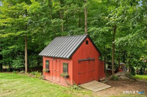 1 Angelas Way Burlington CT 06013