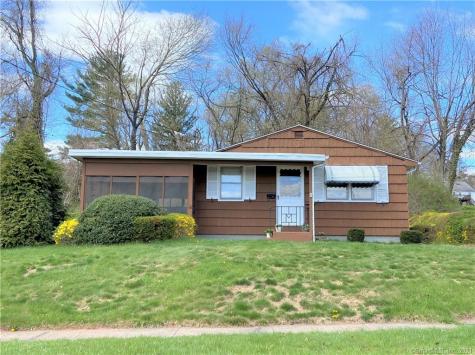 5 Curry Road Hamden CT 06517