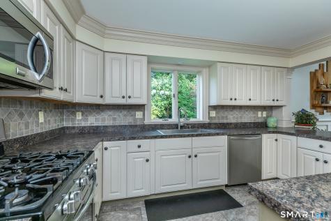 12 Loormann Lane New Milford CT 06755