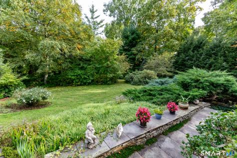 12 Loormann Lane New Milford CT 06755