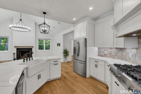 7 Thamesview Pentway Ledyard CT 06335