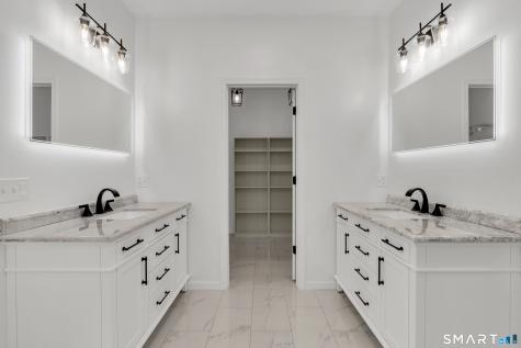 7 Thamesview Pentway Ledyard CT 06335