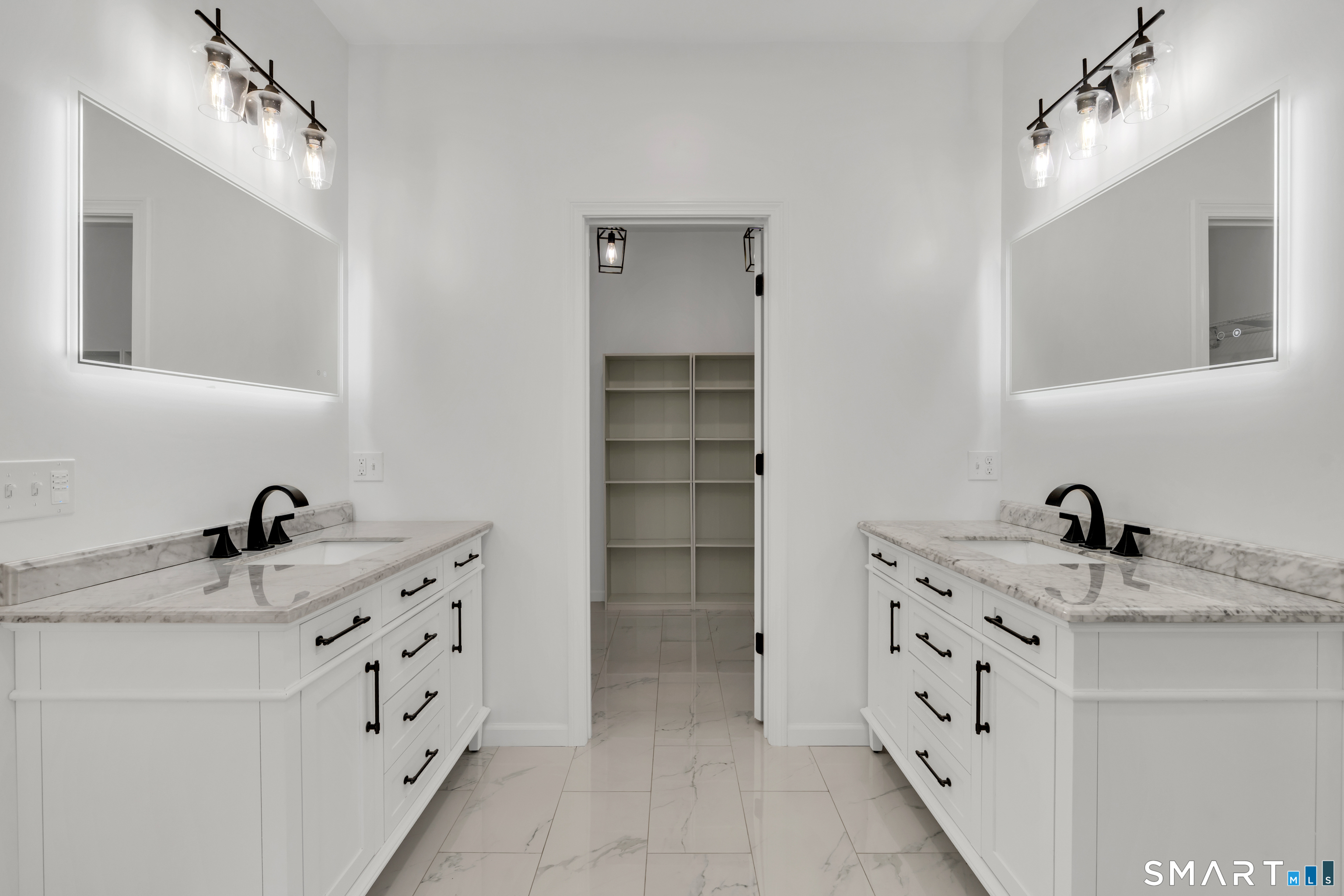 7 Thamesview Pentway Ledyard CT 06335