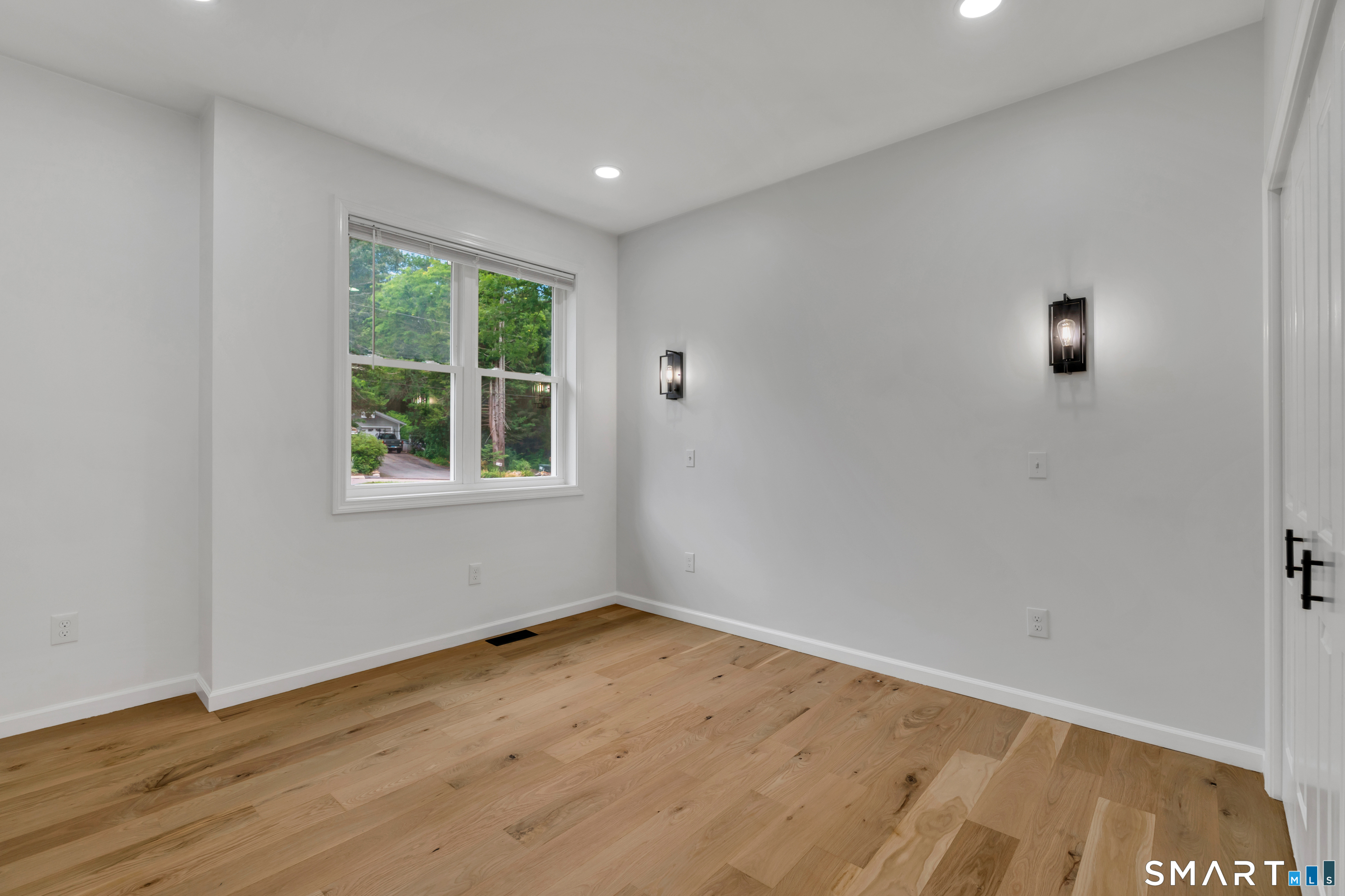 7 Thamesview Pentway Ledyard CT 06335