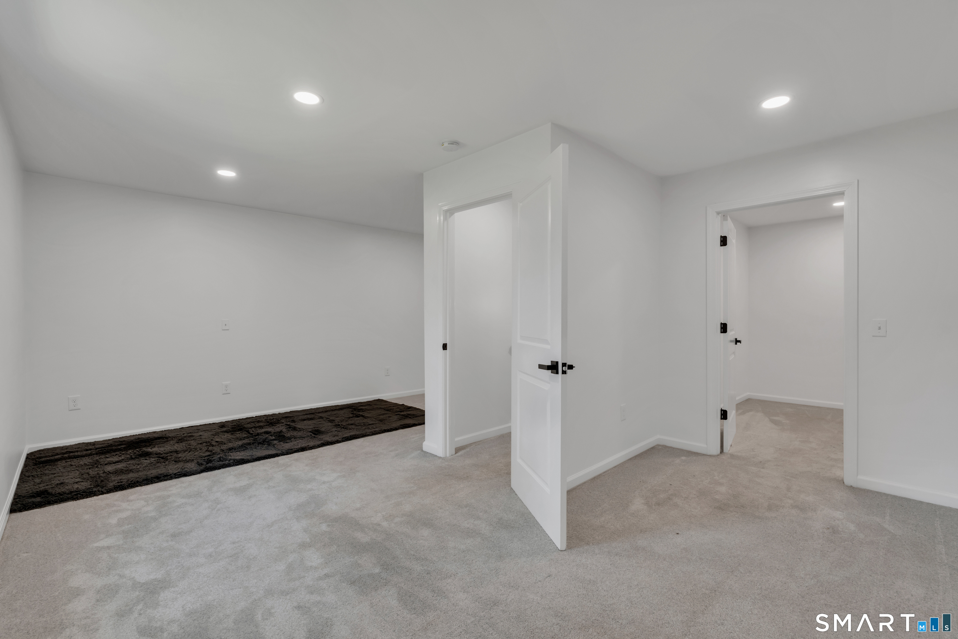 7 Thamesview Pentway Ledyard CT 06335