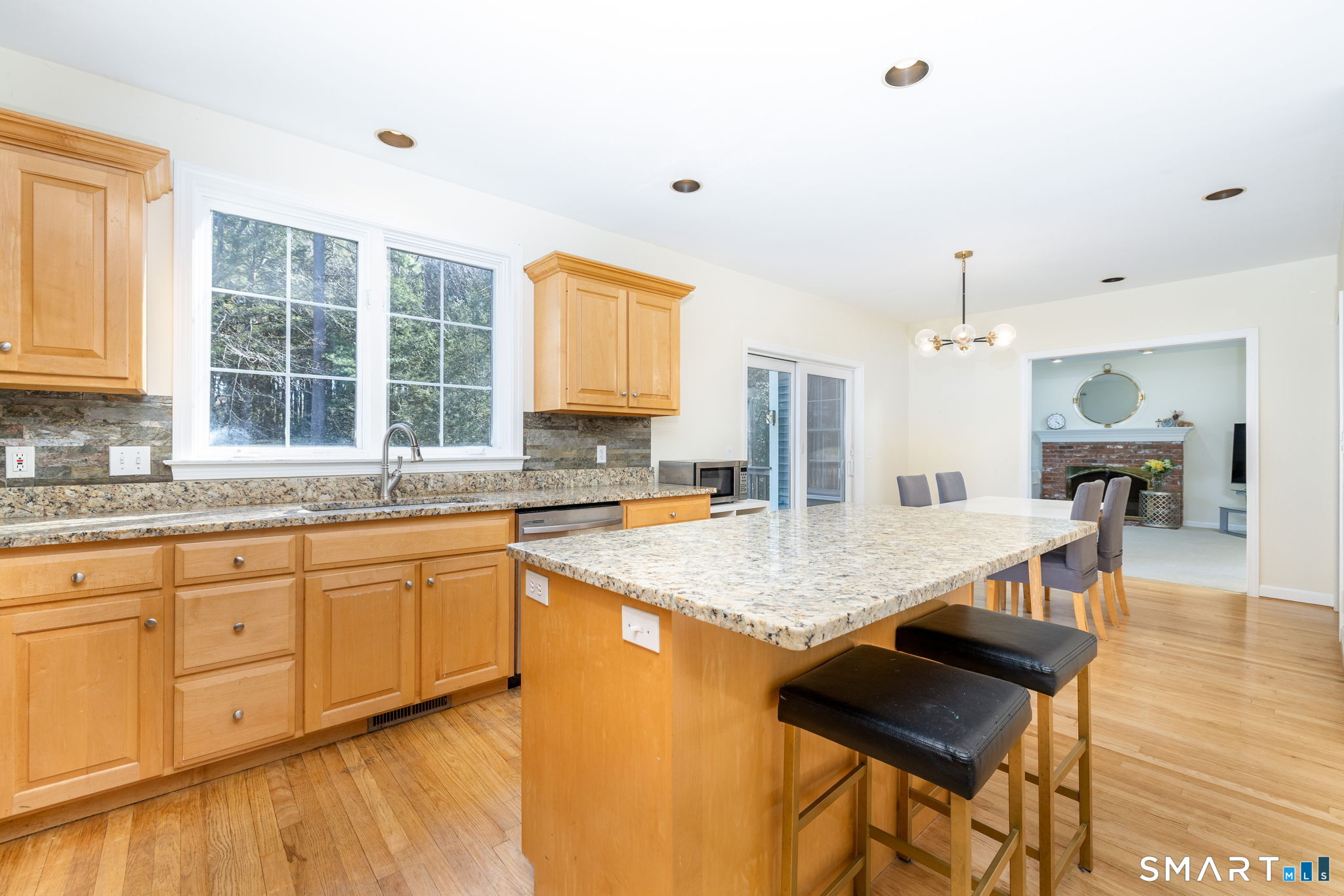 3 Candlewood Court Simsbury CT 06070