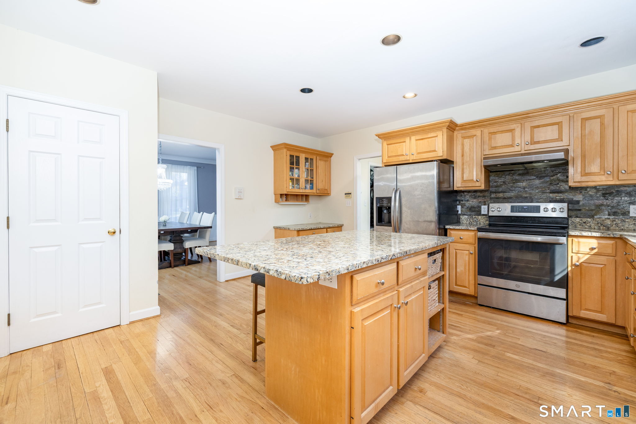 3 Candlewood Court Simsbury CT 06070