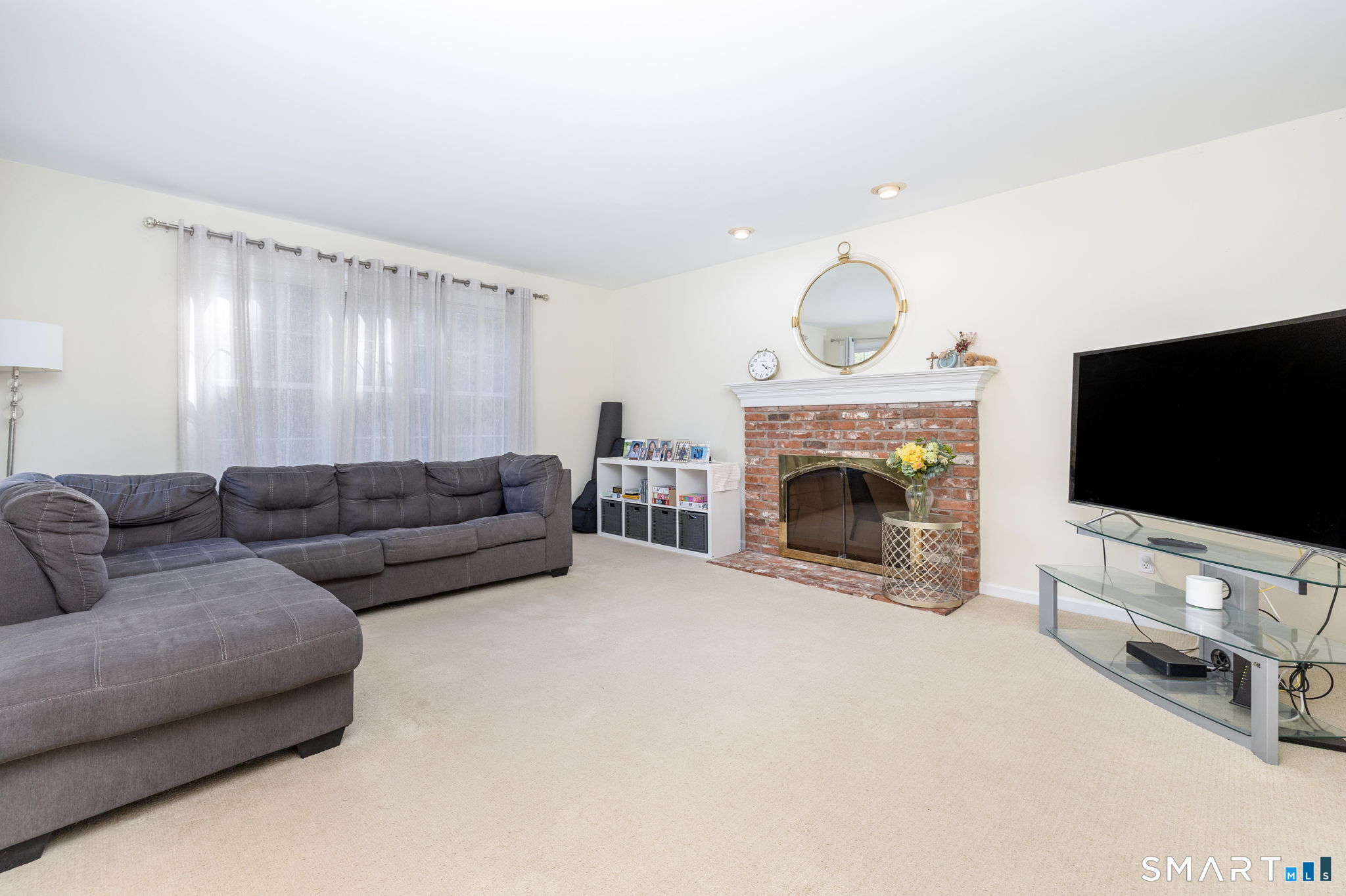 3 Candlewood Court Simsbury CT 06070