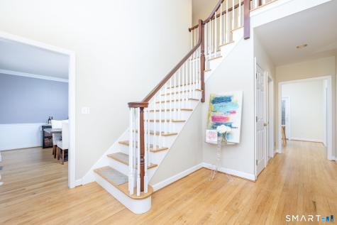 3 Candlewood Court Simsbury CT 06070