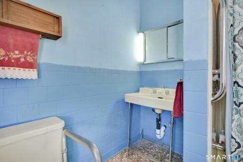 41 Saint James Street West Hartford CT 06119