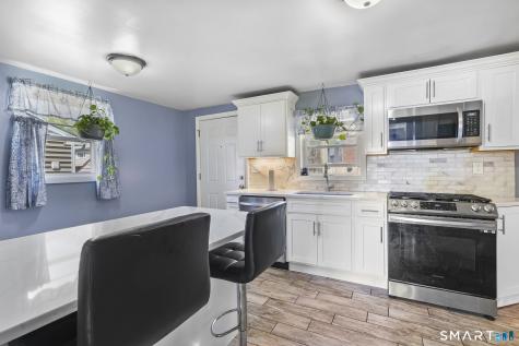 204 Barnes Avenue New Haven CT 06513