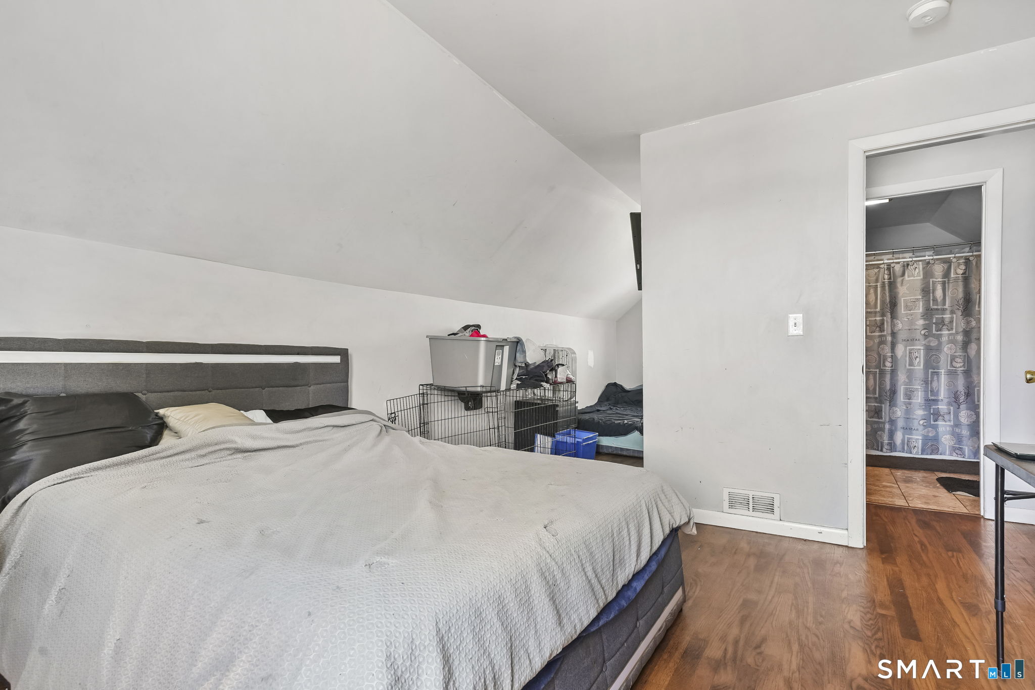 204 Barnes Avenue New Haven CT 06513