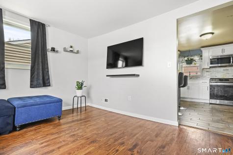 204 Barnes Avenue New Haven CT 06513