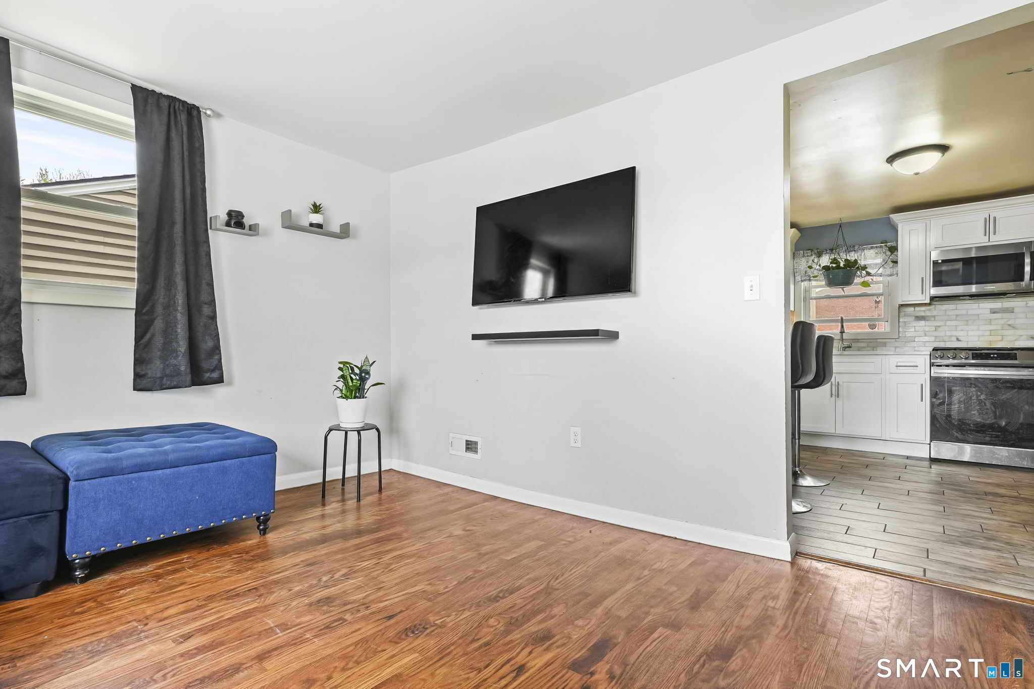 204 Barnes Avenue New Haven CT 06513