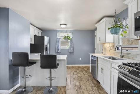 204 Barnes Avenue New Haven CT 06513