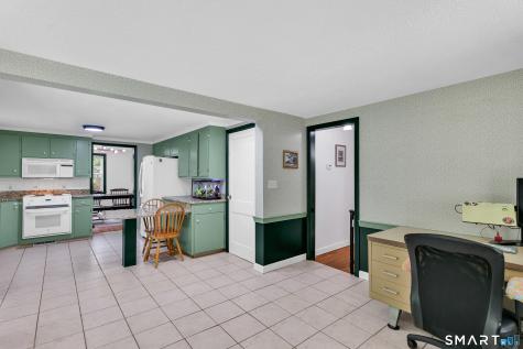 19 Stevens Street Avon CT 06001
