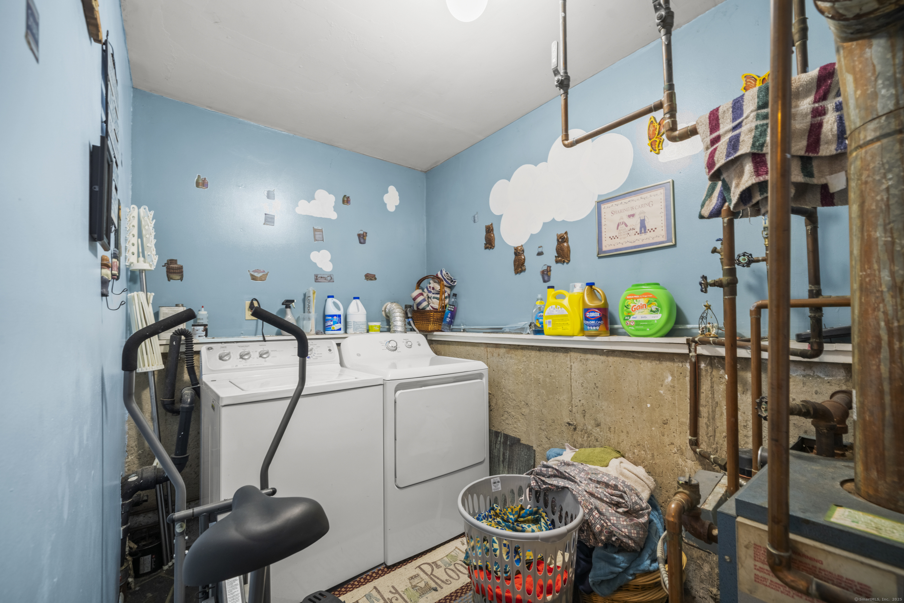 53 Burr Road Bloomfield CT 06002