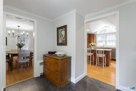 49 Glenbrook Road West Hartford CT 06107