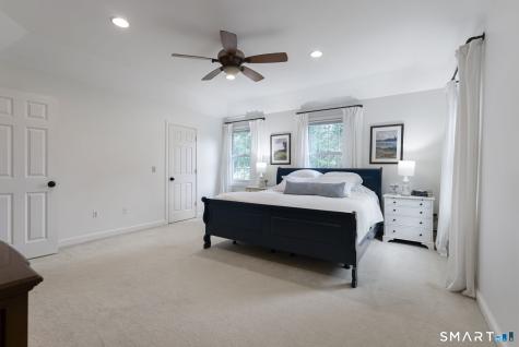 49 Glenbrook Road West Hartford CT 06107