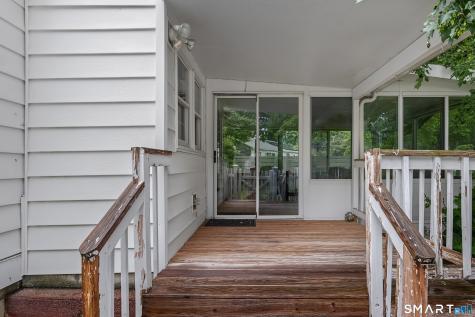 80 Dennison Road Essex CT 06426