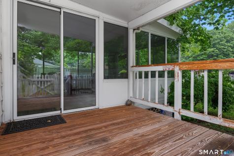 80 Dennison Road Essex CT 06426
