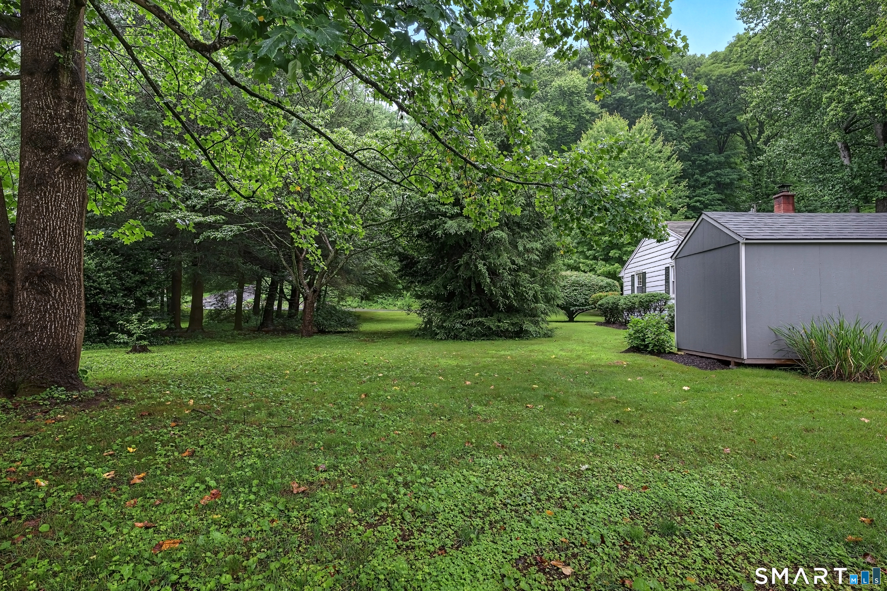 80 Dennison Road Essex CT 06426