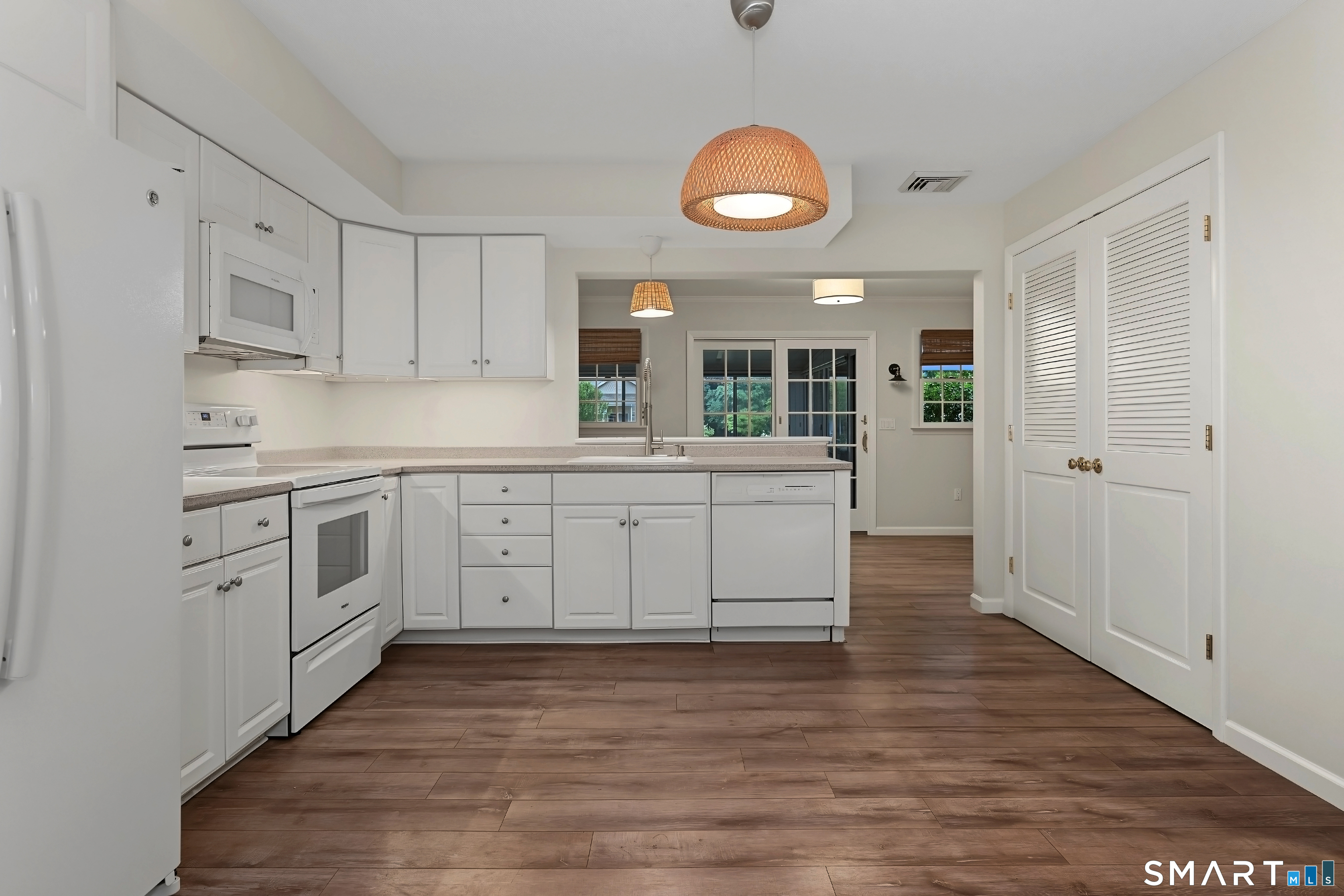 80 Dennison Road Essex CT 06426