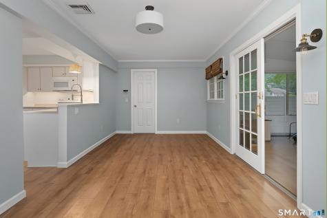 80 Dennison Road Essex CT 06426
