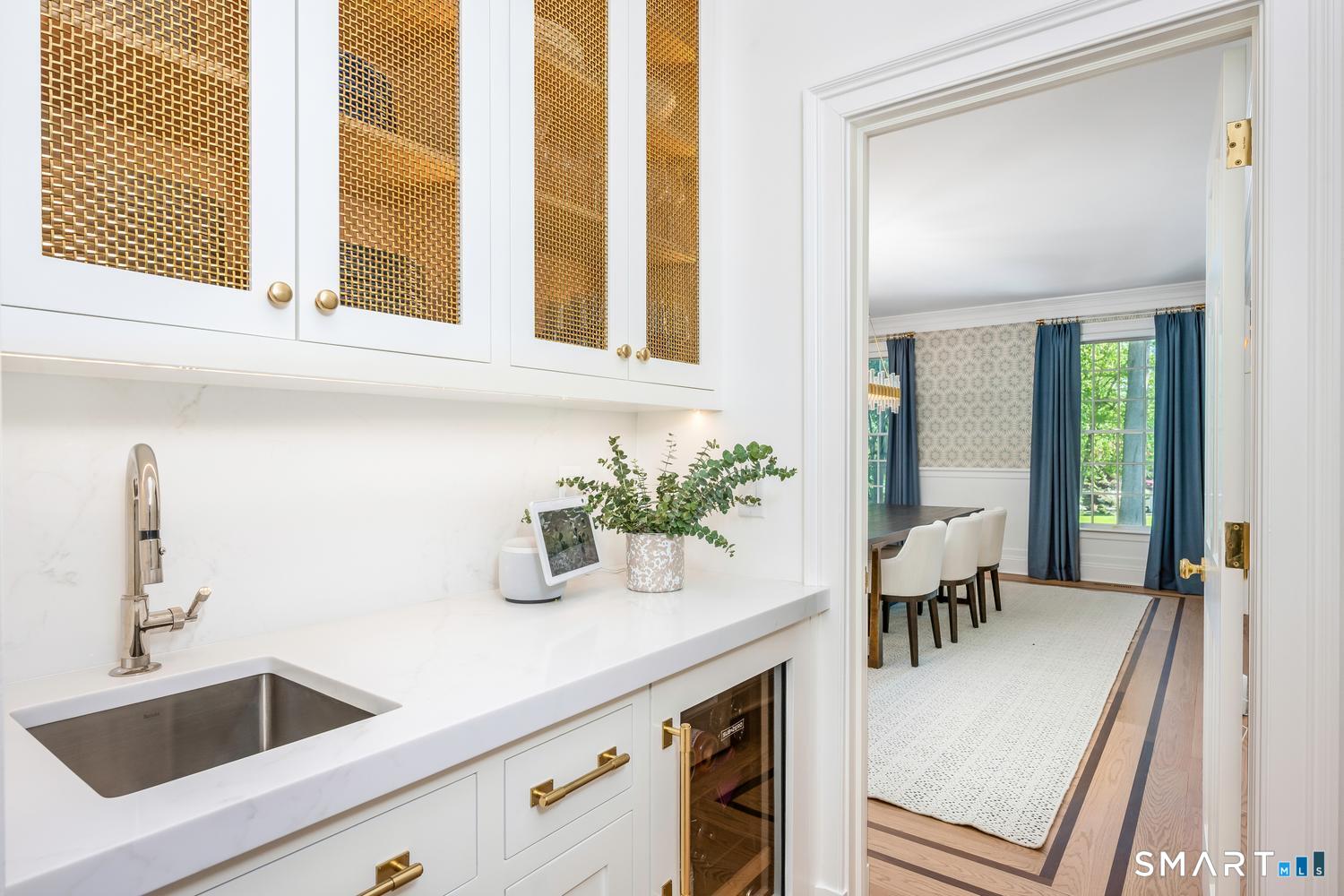 27 Hillsley Road Darien CT 06820