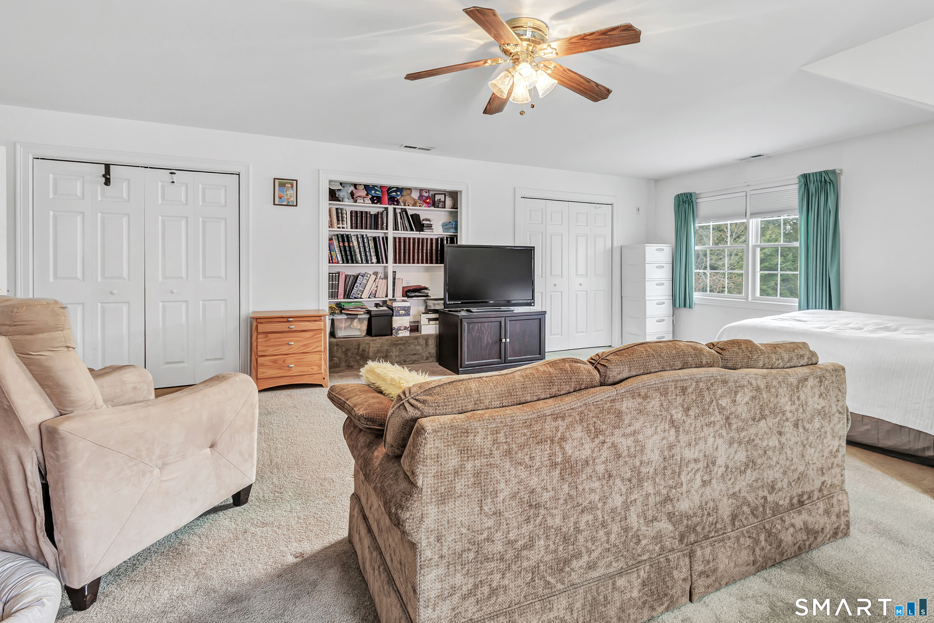 12 Beth Ann Circle Milford CT 06461