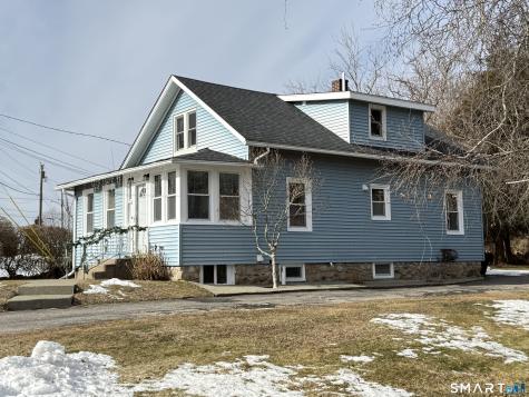 2 Harbor View Avenue Waterford CT 06385