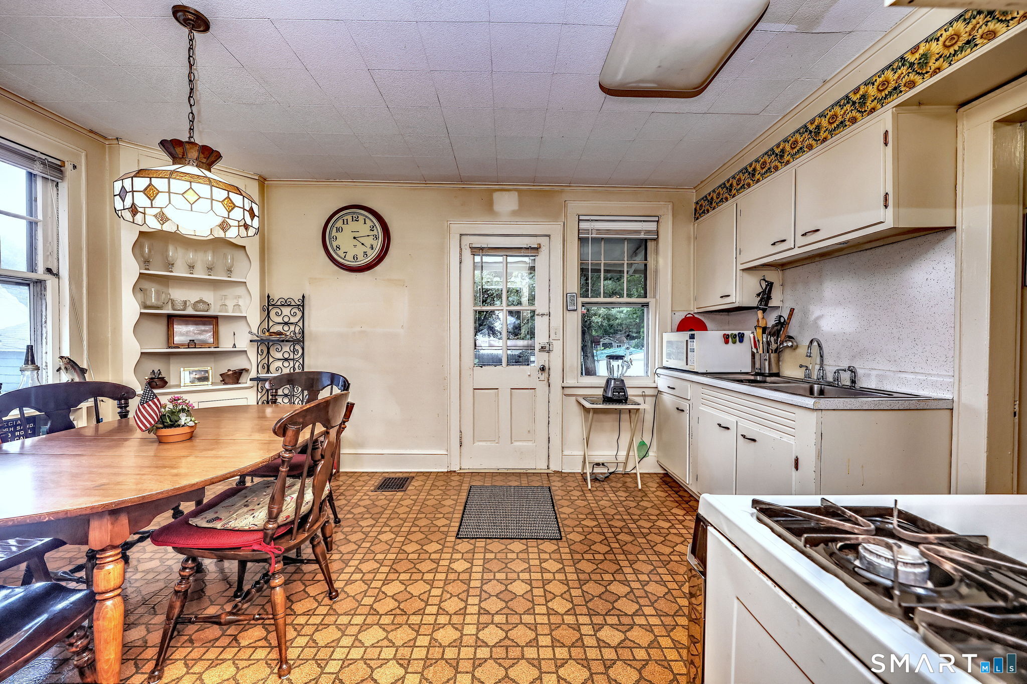 71 Nichols Avenue Fairfield CT 06825