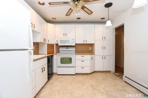 17 Riverford Road Brookfield CT 06804