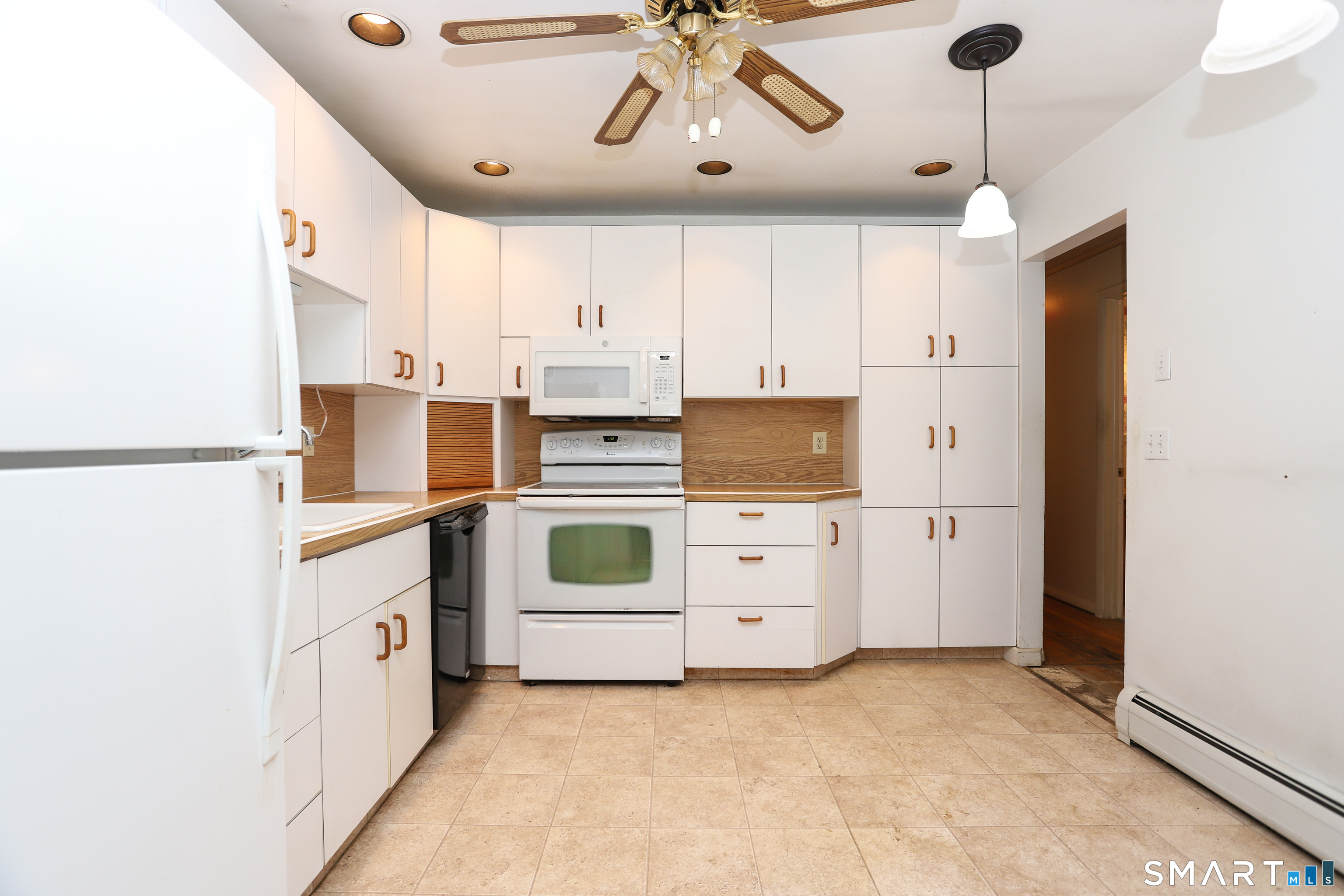 17 Riverford Road Brookfield CT 06804
