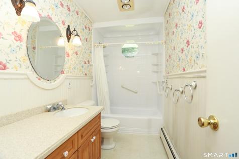 17 Riverford Road Brookfield CT 06804