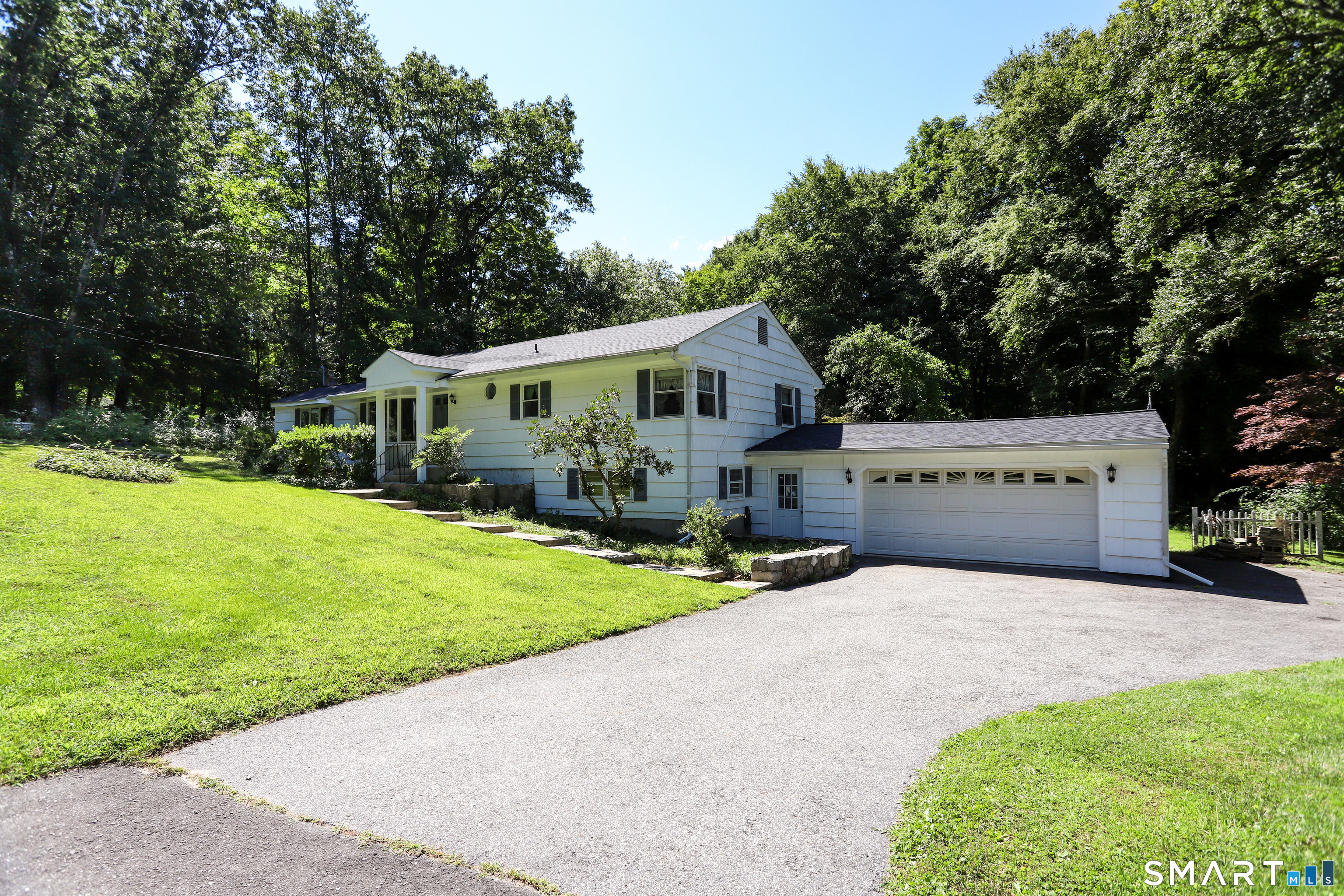 17 Riverford Road Brookfield CT 06804