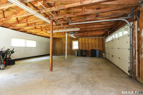 17 Riverford Road Brookfield CT 06804