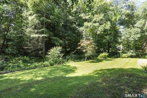 17 Riverford Road Brookfield CT 06804