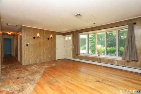 17 Riverford Road Brookfield CT 06804