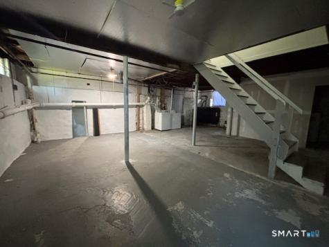366 Harmony Street Bridgeport CT 06606
