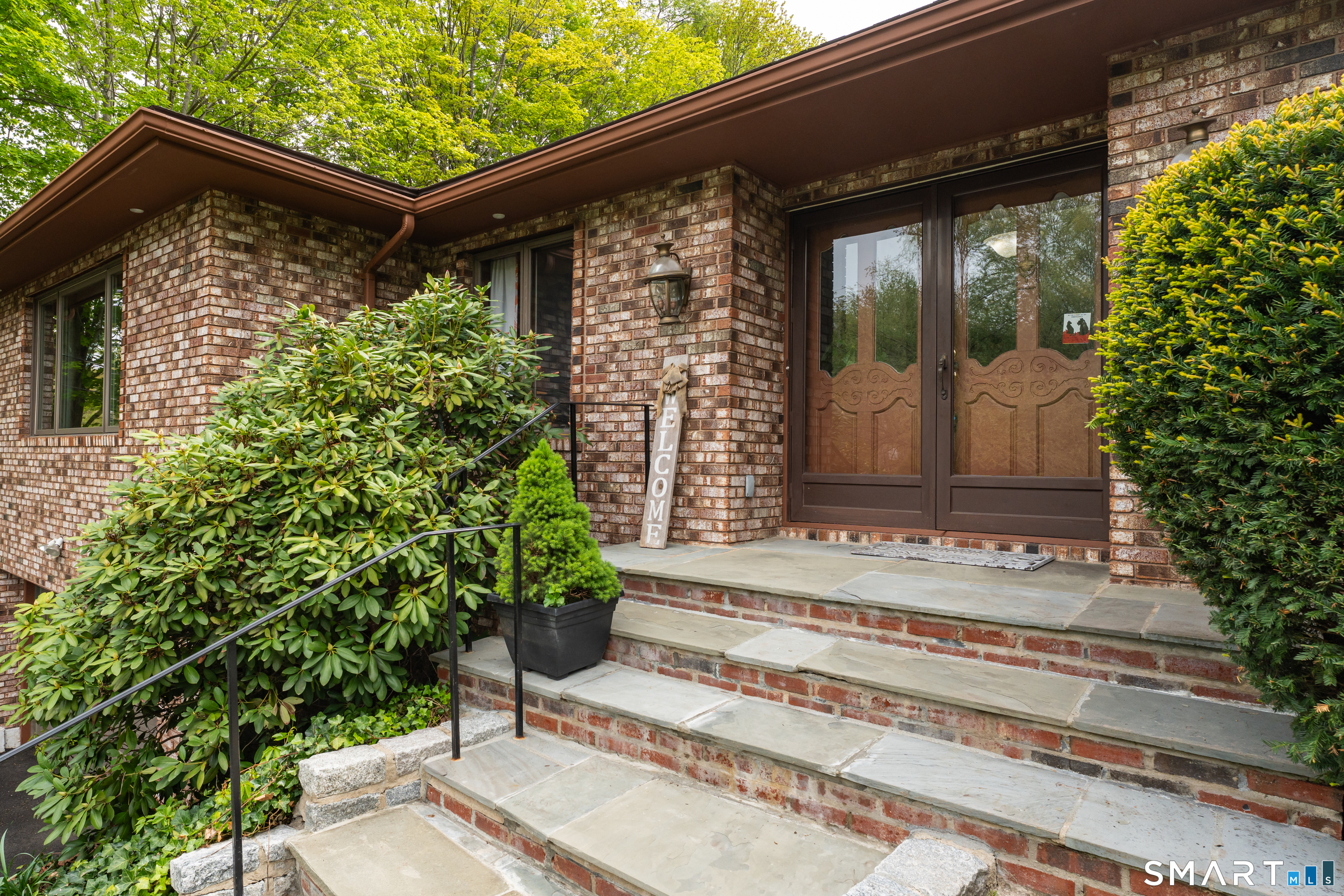 975 Main Street Hamden CT 06514