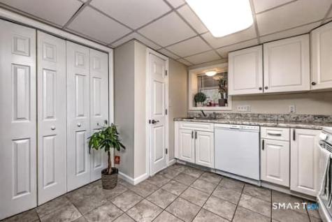 12 Coyle Drive West Haven CT 06516