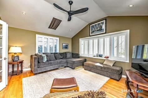 12 Coyle Drive West Haven CT 06516