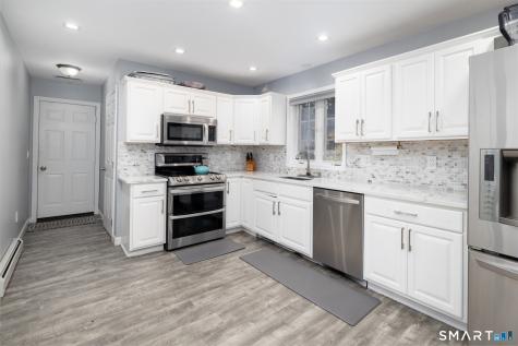76 Kenmore Avenue Waterbury CT 06708
