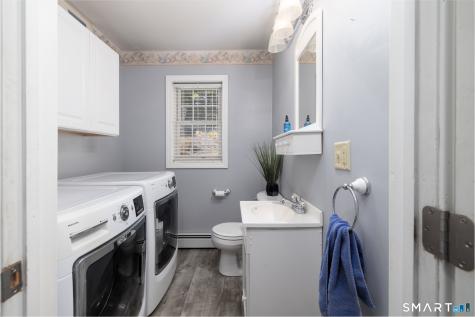 76 Kenmore Avenue Waterbury CT 06708