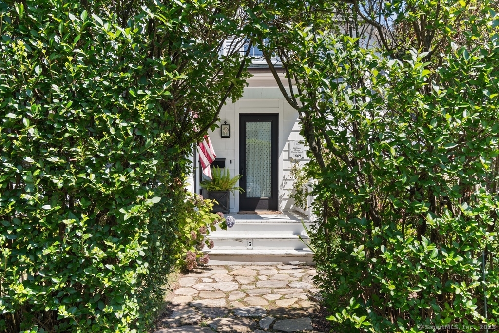 3 Pond Street Norwalk CT 06853