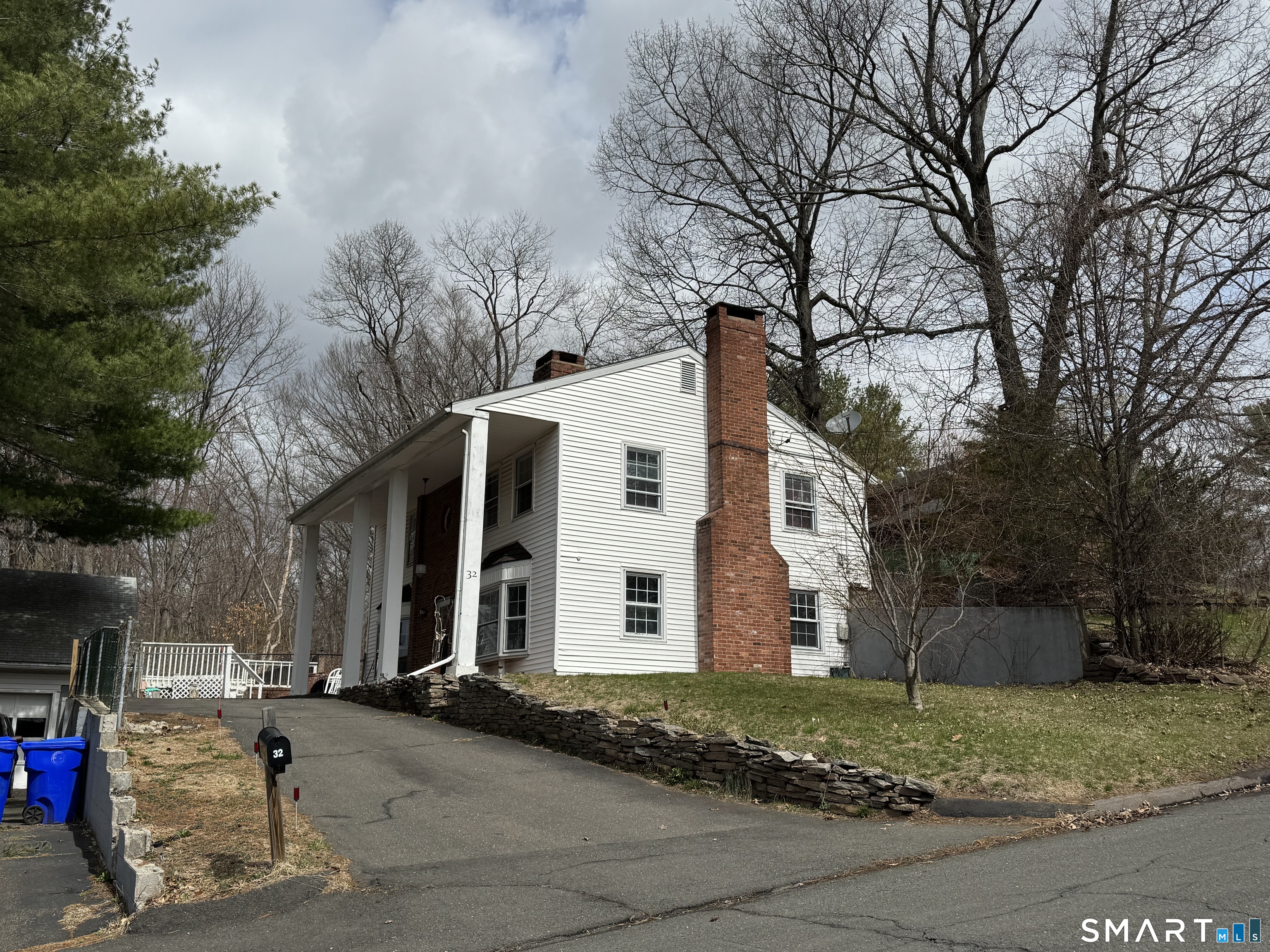 32 Arnold Drive East Hartford CT 06108