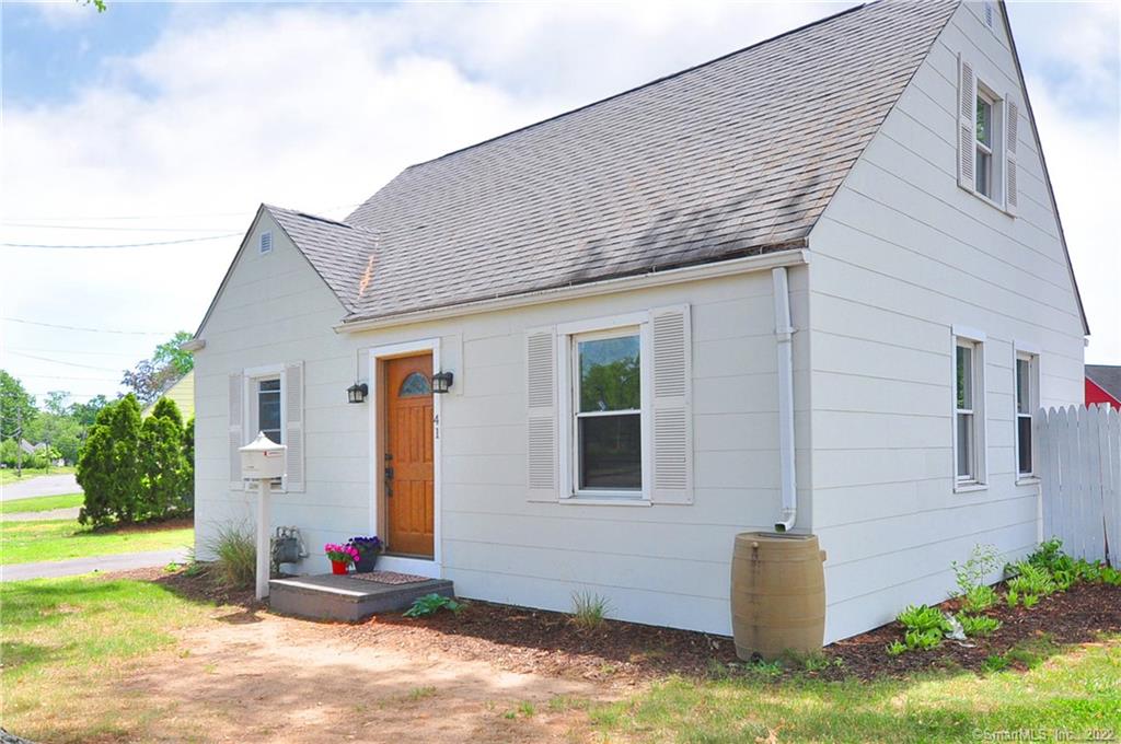 41 Hockanum Drive East Hartford CT 06118