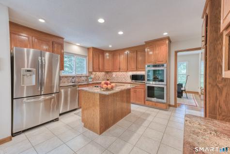 73 Greentree Drive Glastonbury CT 06033