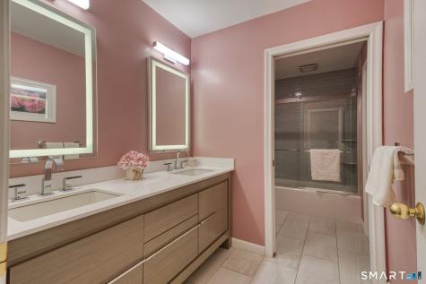 73 Greentree Drive Glastonbury CT 06033
